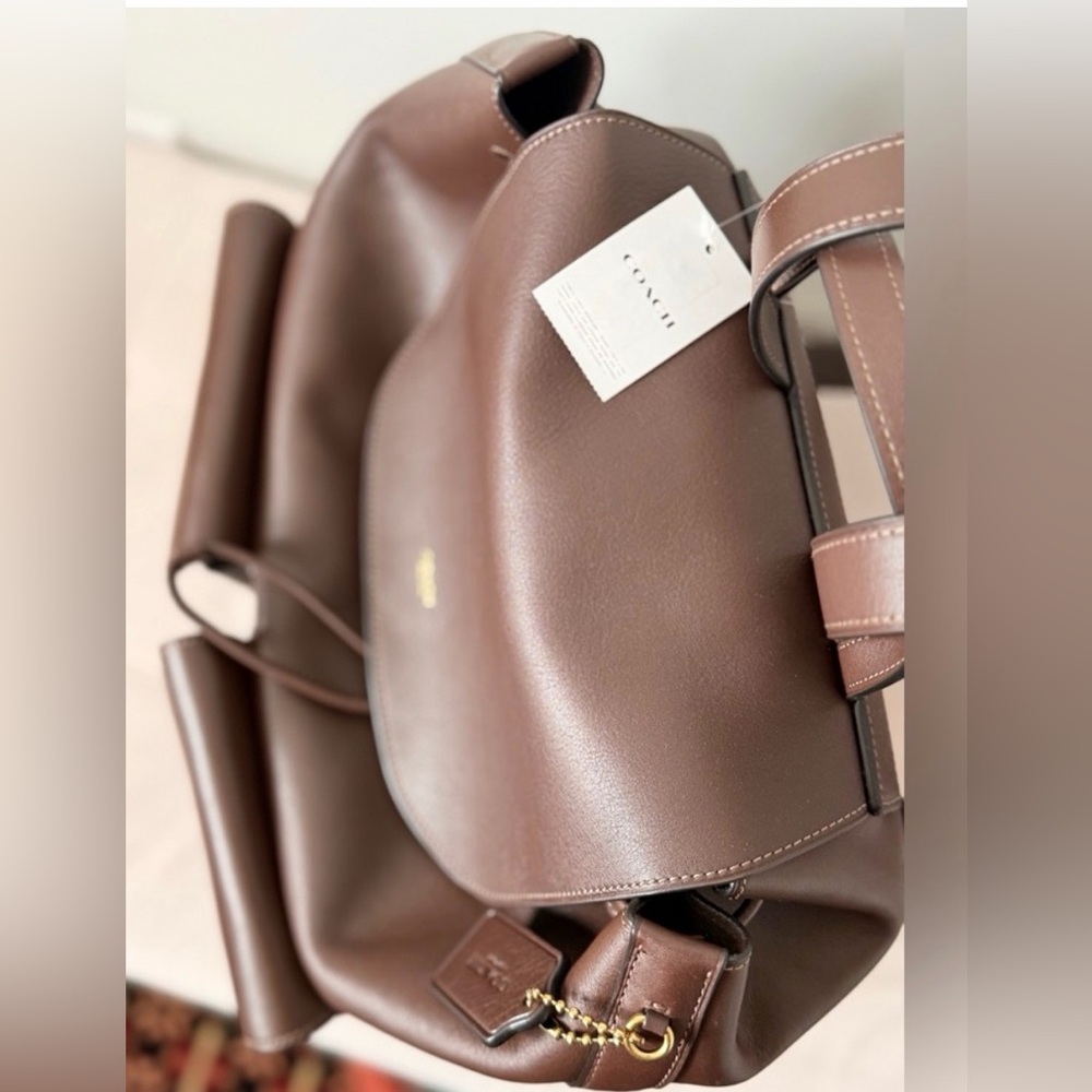 Authentic Coach Crosby 28 Backpack – Natural Grain Leather – Maple- New with Tag - Picture 6 of 11
